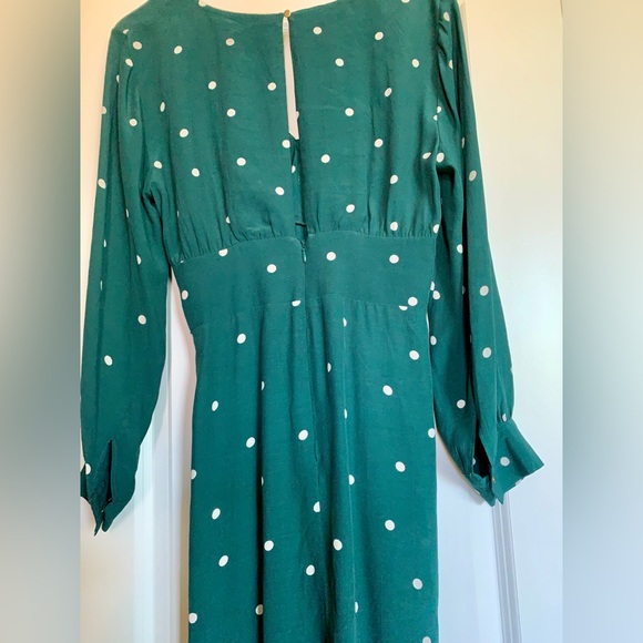 DARLING TOP SHOP DRESS LONG SLEEVE. PIPING AROUND NECKLINE. VERY SLIMMING❤️ - Picture 5 of 11